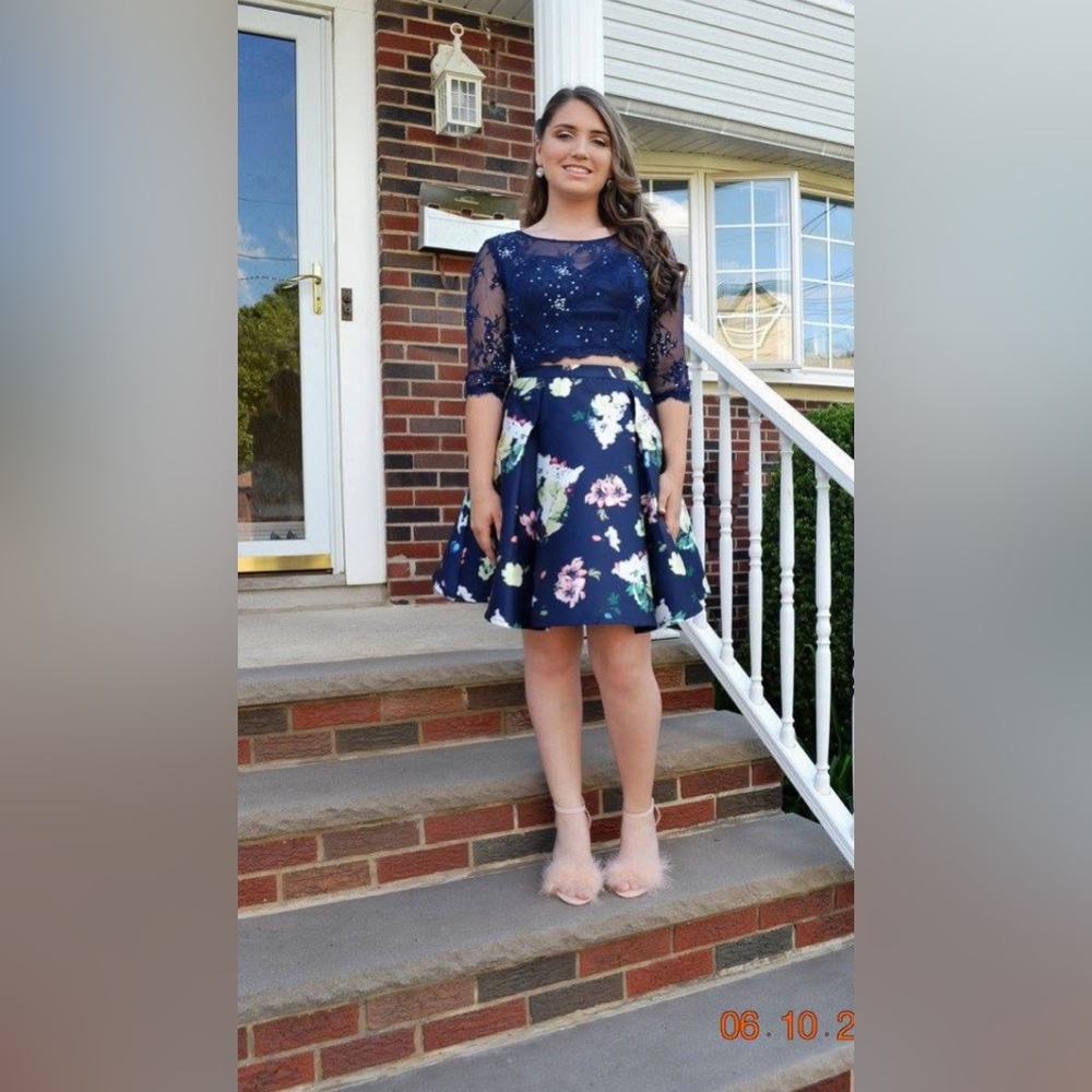 Prom or graduation 2 piece- Navy Sequin Top and Floral Skirt Set with peplum - Picture 10 of 12